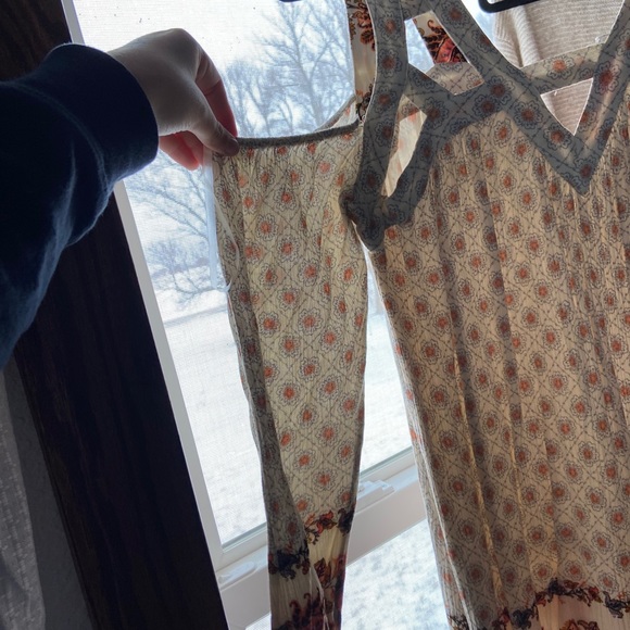 Buckle dress - Picture 3 of 3